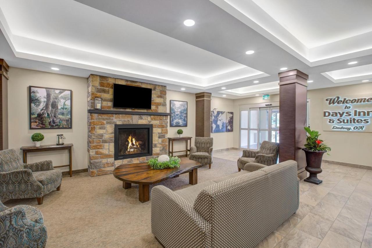 Days Inn & Suites By Wyndham Линдсей Экстерьер фото